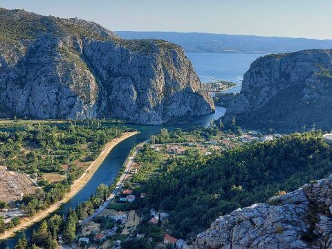 Cetina river mouth is located in Omis town. This is a place where this river meets the Adriatic Sea.